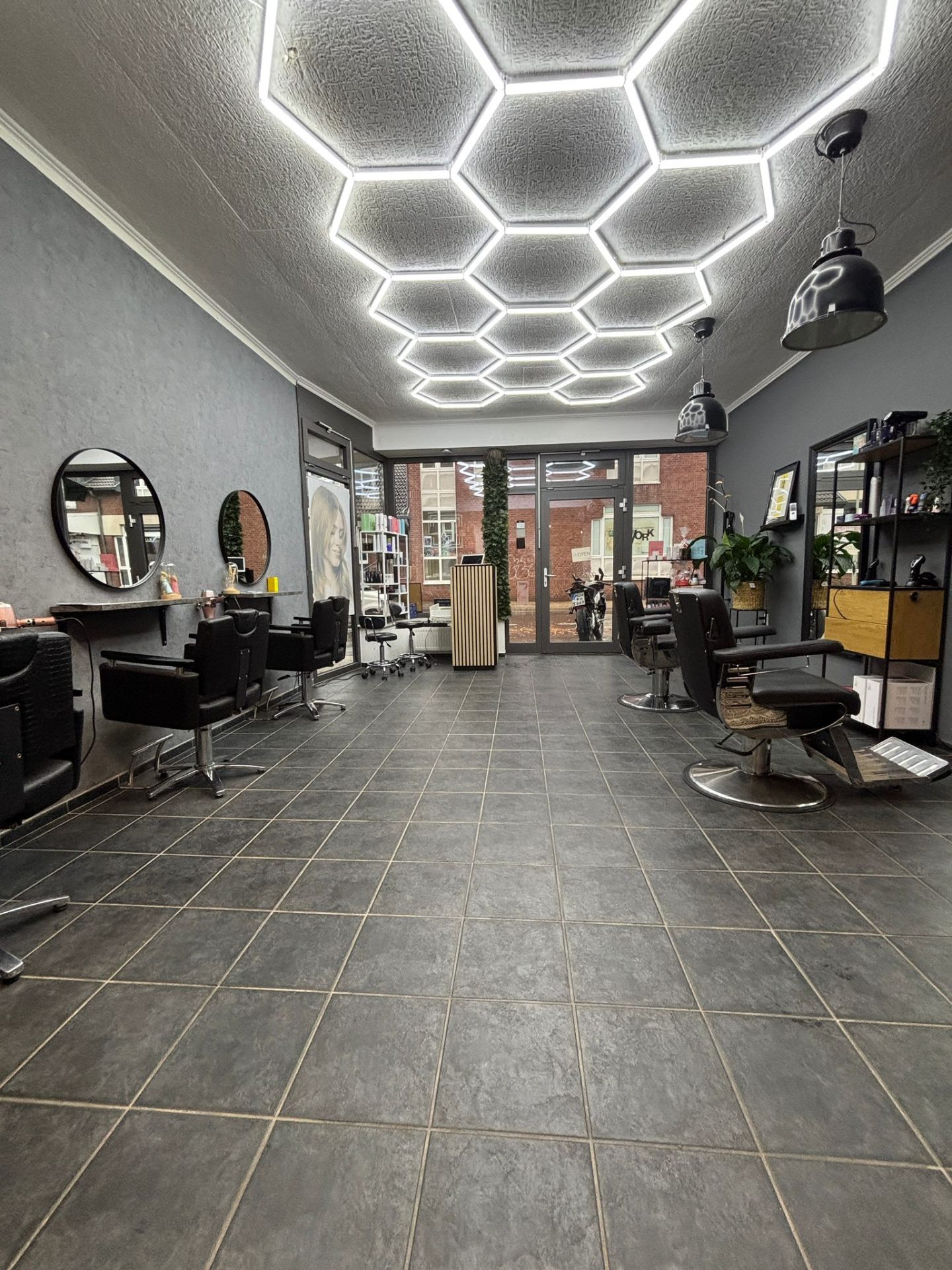Hairline Beauty Salon Innenansicht